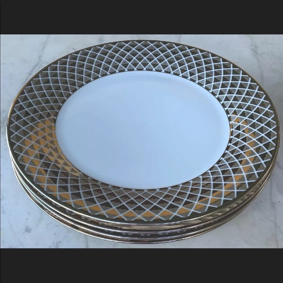 CIROA LUXE DINNER PLATES SILVER METALLIC DIAMOND NEW - Picture 2 of 6